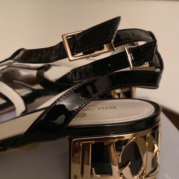 Designer beautiful Black Patent Leather sandals, Size 39.5. These are BNWT. - Picture 11 of 13